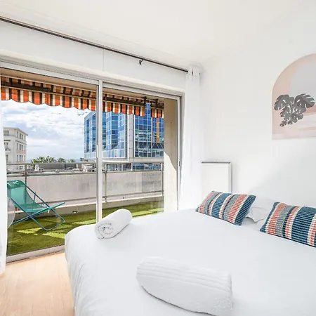 Large 2 Bdr Close To The Beach Balcony & Garage Nice Exterior foto