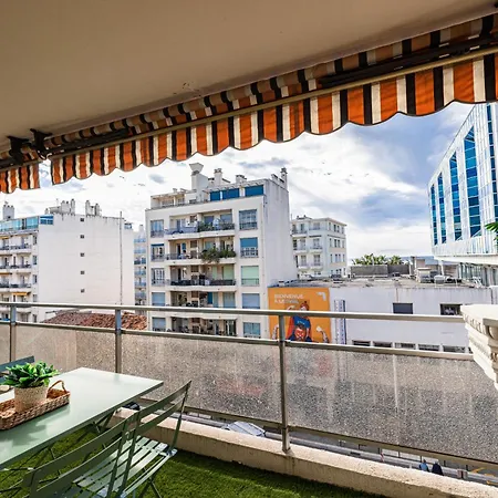 Large 2 Bdr Close To The Beach Balcony & Garage Nice Exterior foto