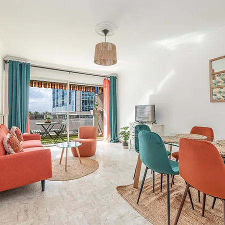 Large 2 Bdr Close To The Beach Balcony & Garage Nice Exterior foto